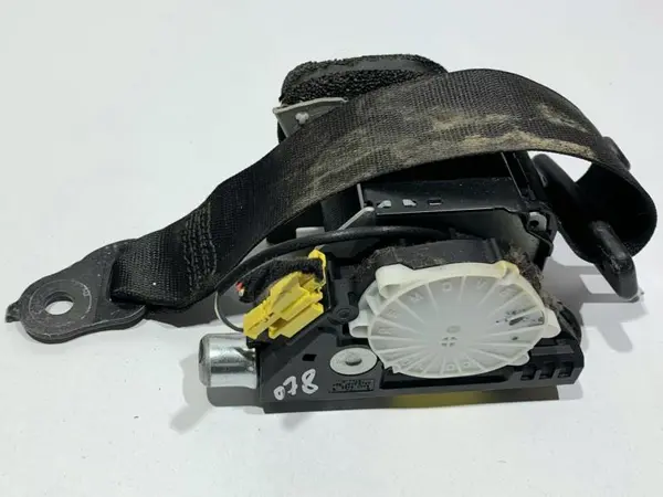 Centura de siguranta stanga spate A2048608185 Mercedes C-Class (2007-2010) [W204]