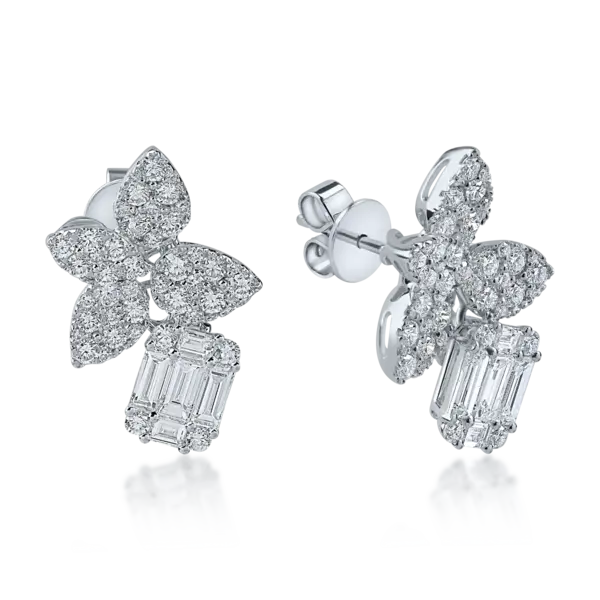 Cercei din aur alb cu diamante baguette si round microsetting de 2.3ct