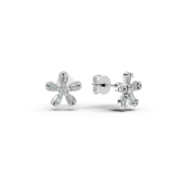 Cercei flori din aur alb cu diamante baguette si rotunde de 0.35ct