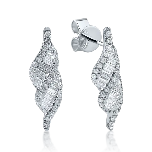 Cercei geometrici din aur alb cu diamante baguette de 0.46ct si diamante round de 0.37ct