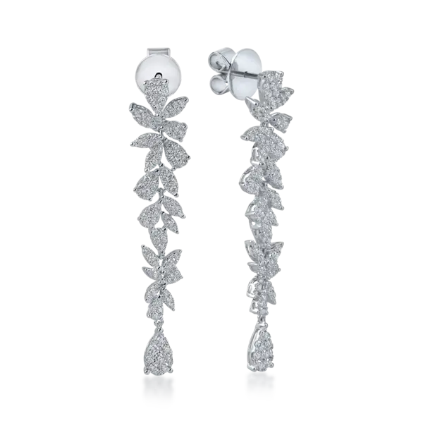 Cercei lungi din aur alb cu diamante de 1.4ct
