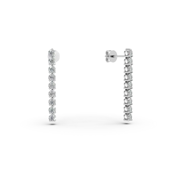 Cercei lungi din aur alb cu diamante de 3.13ct