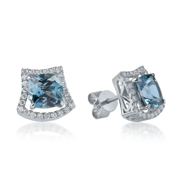Cercei stud din aur alb cu topaze london blue square de 3.816ct si diamante de 0.407ct