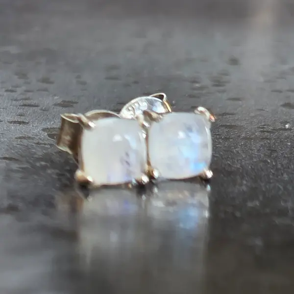 Cercei stud piatra lunii argint 5mm Square