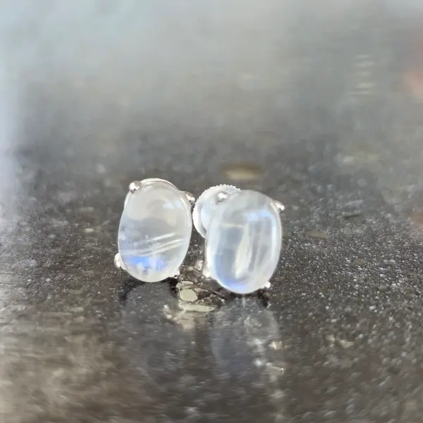 Cercei stud piatra lunii argint 5x7 mm Oval