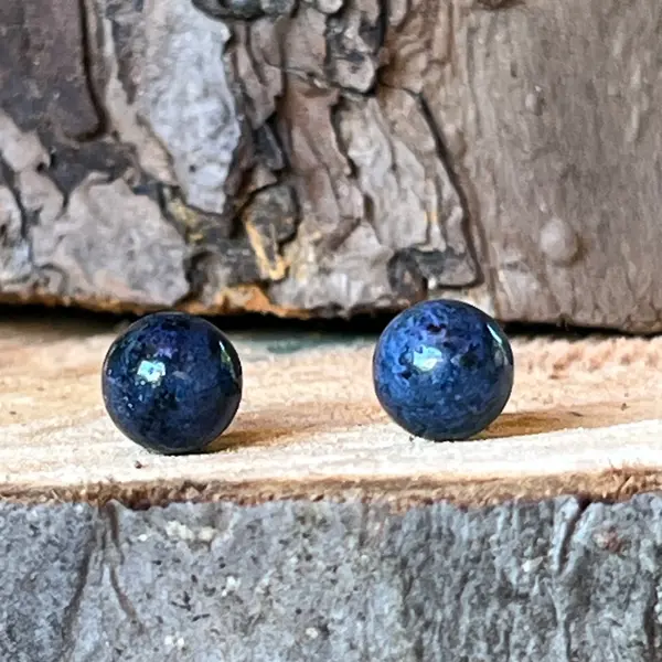 Cercei stud sfere dumortierit 8 mm