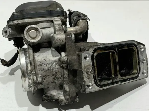 Clapeta acceleratie cu corp egr 04L128063N Skoda Rapid (2012-2017) 2.0 tdi; 1.6 tdi CRBC; CLHA; CKFC; DCYA; CRFA