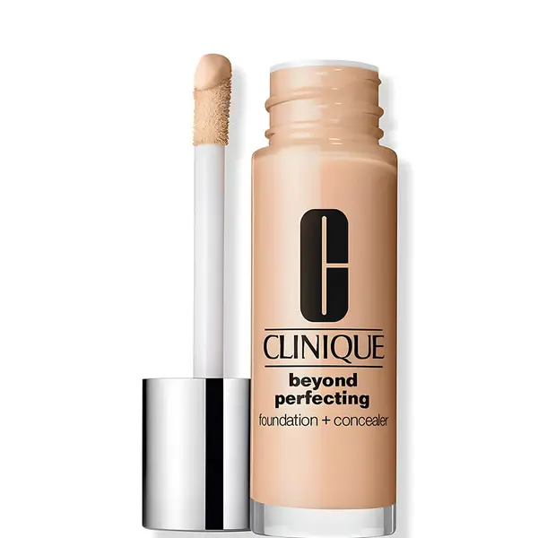 Clinique Beyond Perfecting Foundation and Concealer 30ml - CN 18 Cream Whip