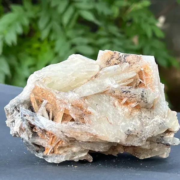 Cluster baritina piatra bruta din Congo model 10