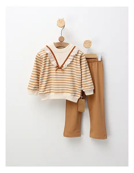 Compleu cu broderie Mada, model cu bej