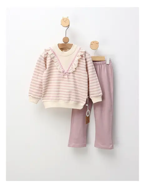 Compleu cu broderie Mada, model cu mov