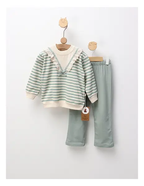 Compleu cu broderie Mada, model cu verde