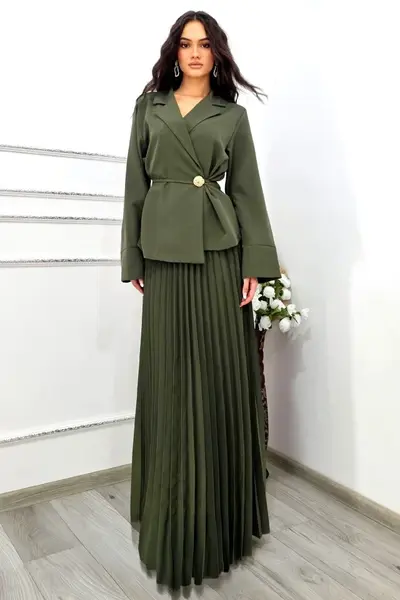 Compleu cu fusta plisata LUNIS, si sacou cu brosa, Verde, Marime S/M/L