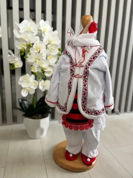 Compleu traditional Fetita 2