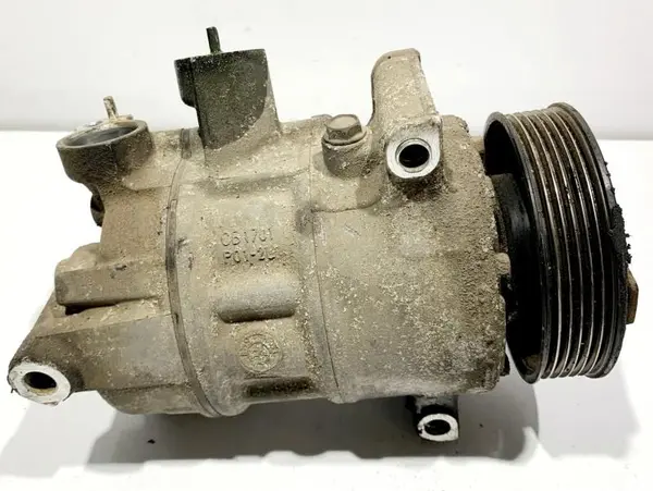 Compresor aer conditionat 5N0820803C Volkswagen Passat CC facelift (2012-2016) 1.6 tdi CAY, CAYA, CBZ, CFF