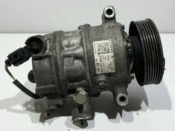 Compresor clima 5K0820803C Skoda Roomster facelift (2010-2015) 2.0 tdi CFGC