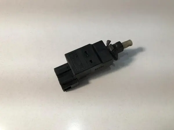 Comutator lumini frana a0015454009 Mercedes E-Class (2002-2008) [W211]