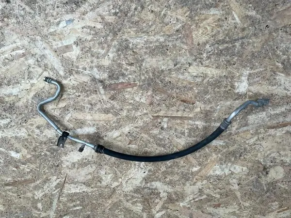 Conducta ac Toyota Avensis (2003-2008) T25 2.0 d4d