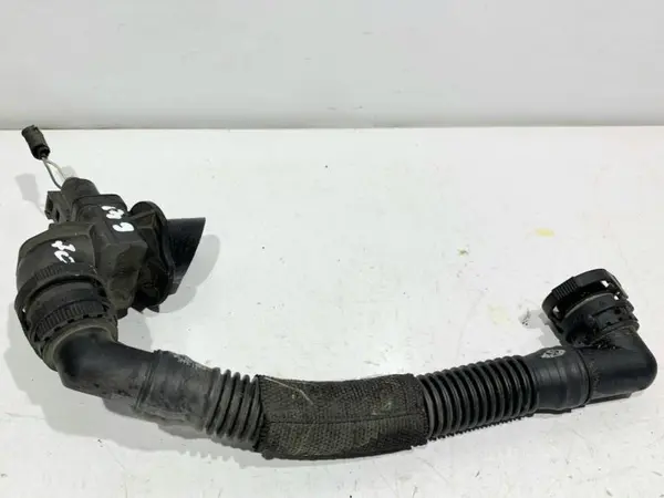 Conducta / furtun racire 04L103413F Audi A4 (2015-2019) [8W2, B9] 2.0 tdi DEUA