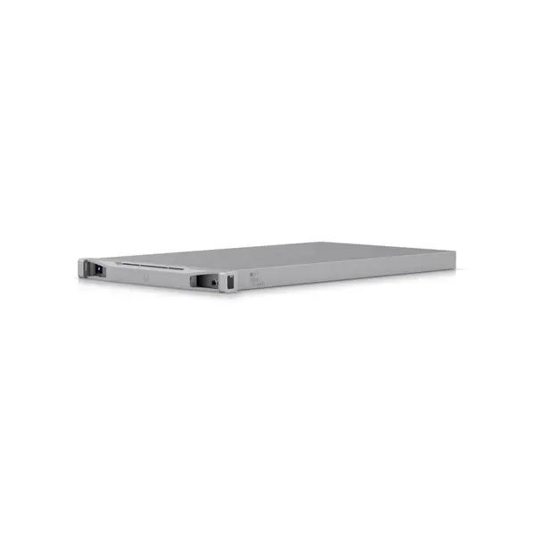 Consola rackabila de management Cloud Gateway pentru sisteme de retea Ubiquiti UniFi Cloud Key CK-Enterprise, 32 GB RAM, 1 port 10G SFP+, 1 port LAN GbE, 1 port MGMT LAN GbE, SSD 256 GB