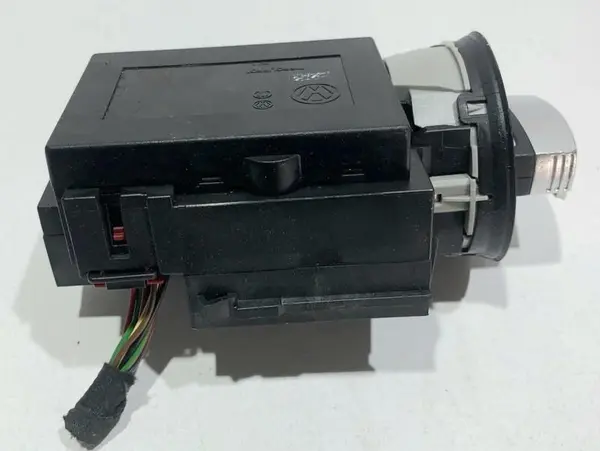 Contact pornire cu cheie 3C0905843T Volkswagen Passat B6 3C (2005-2010)