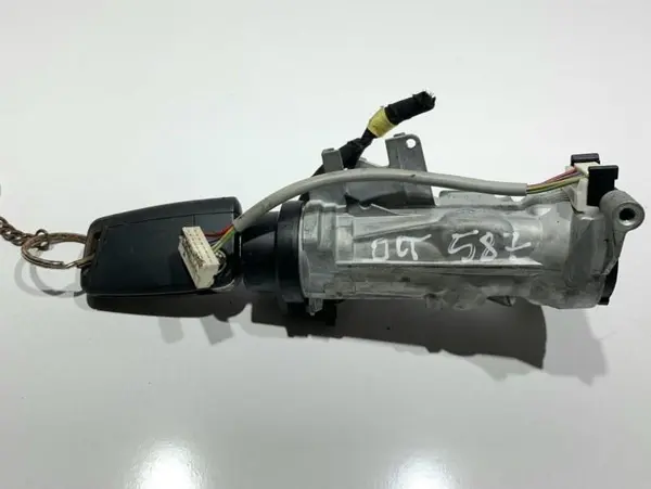 Contact pornire cu cheie 5Q0905865 Skoda Octavia 3 (2013-2017 )