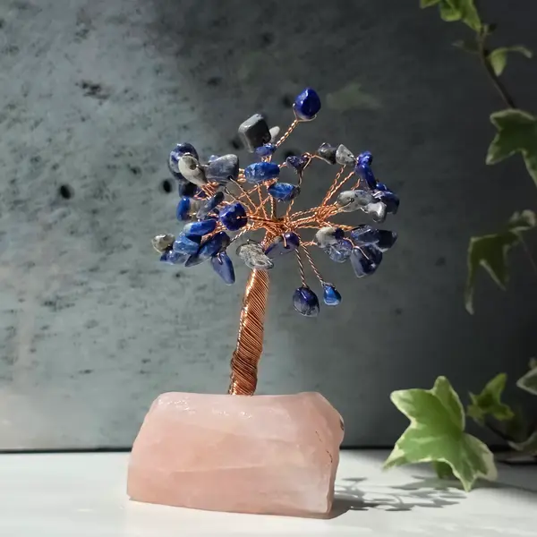 Copac feng shui cu lapis lazuli pe bază de cuarț roz – mărime S