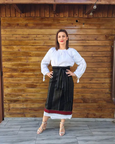 Costum IE Catrinta si Brau Mioara
