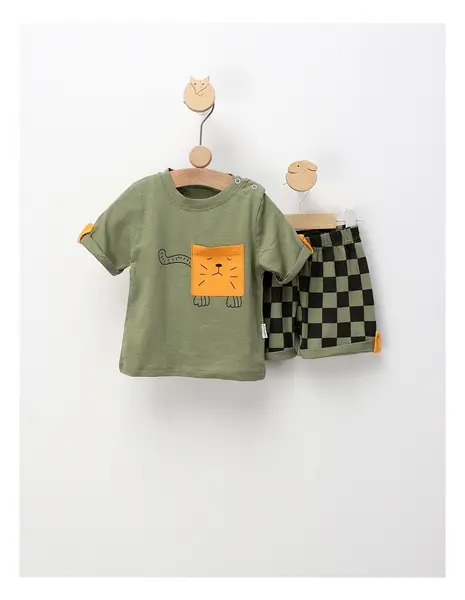 Costumas de vara, Felina si Carouri, verde