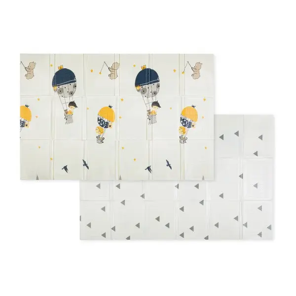 Covoras educativ, Petite&Mars, Campy L, Din spuma XPE non-toxica, Cu doua fete, Suprafata antiderapanta, 130x200 cm, Pliabil compact 40×32×21 cm, Model baloane si forme geometrice