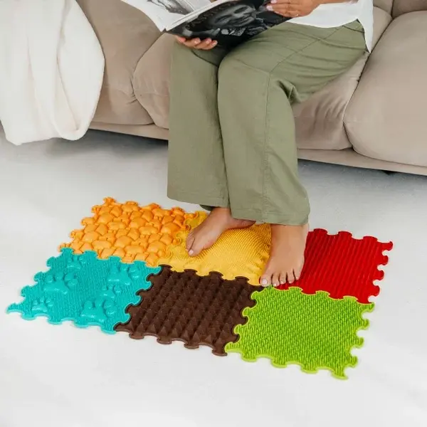 Covoras ortopedic, senzorial, set puzzle, 6 piese cu diferite texturi, Sunshine Garden
