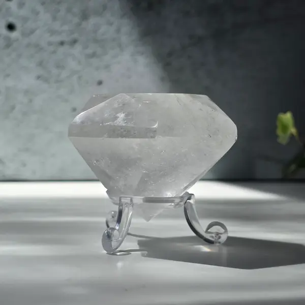 Cuart forma diamant calitate extra, cristal de stanca/cuart incolor m7