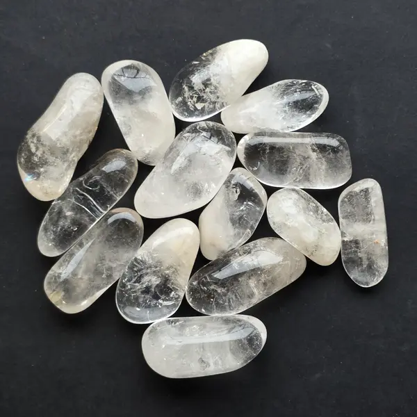 Cuart incolor ICY piatra rulata L