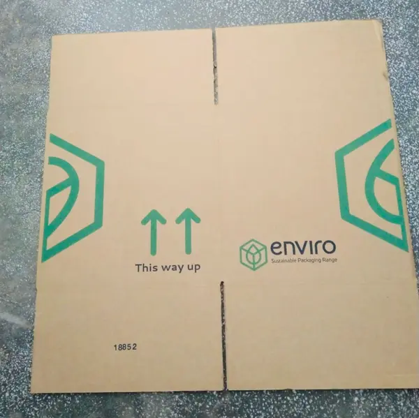 Cutie carton pereti dubli cu izolator termic - 100 reciclabil ECO-BOX - 280 x 280 x 280mm