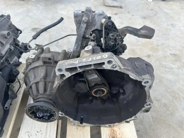 Cutie de viteze manuala 5 trepte KQM Volkswagen Golf 5 (2004-2009) 2.0 tdi CBDC
