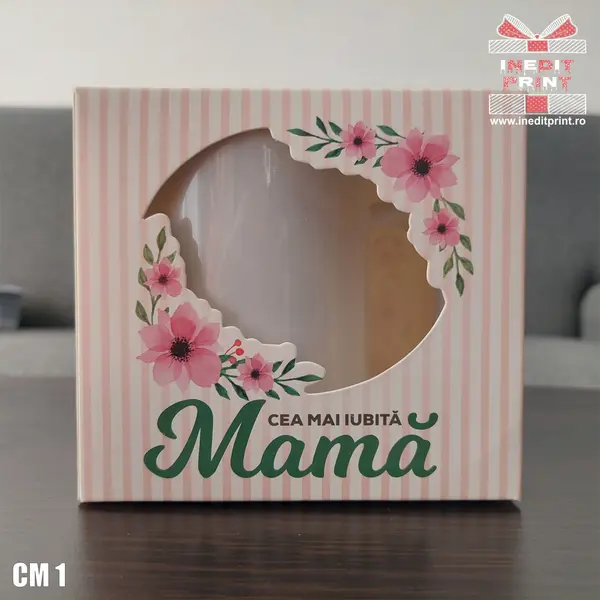 Cutie pentru cana Cea mai iubita mama CM1