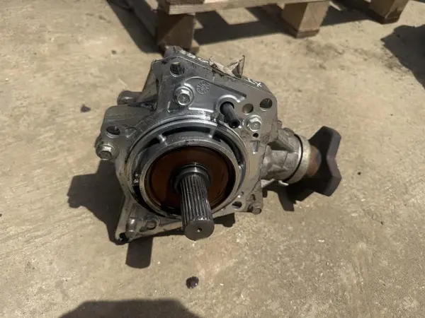 Cutie transfer 33100BB60A Nissan Qashqai 2 (2013-2016) [J11] 1.6 dci R9M 410
