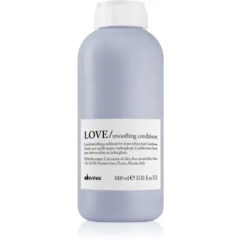 Davines Essential Haircare LOVE Smoothing Conditioner balsam cu efect de netezire pentru par indisciplinat