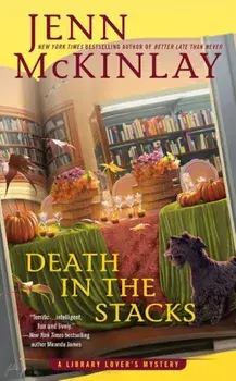 Death in the Stacks, Paperback/Jenn McKinlay