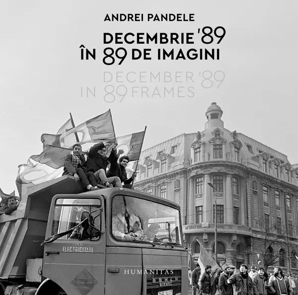 Decembrie '89 în 89 de imagini