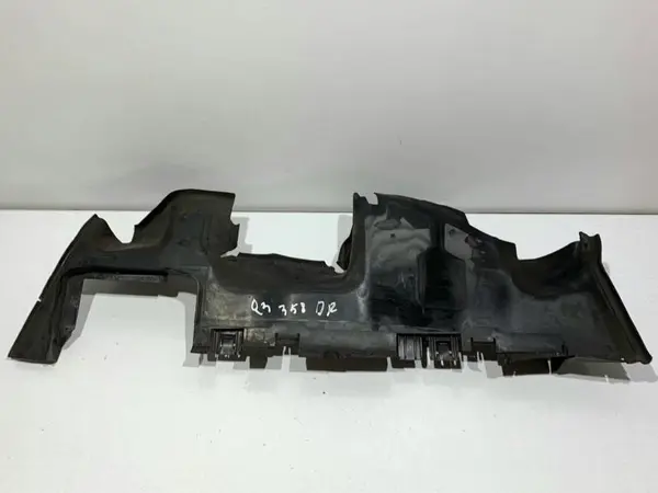 Deflector aer dreapta 8U0121284G Audi Q3 (2011-2017) [8U]
