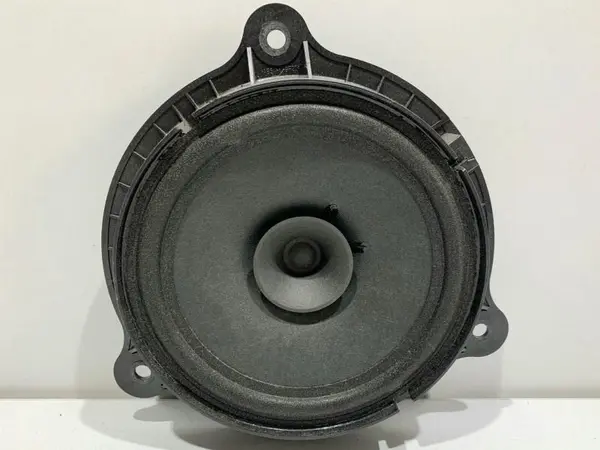 Difuzor audio dreapta fata Nissan Qashqai 2 (2013-2016) [J11]