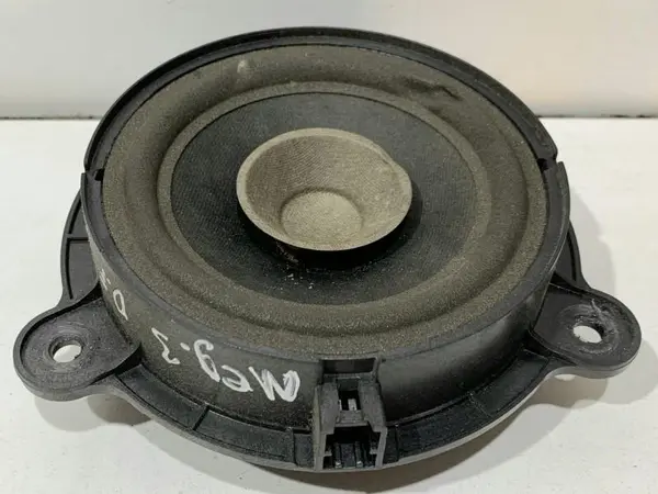 Difuzor audio dreapta fata Renault Megane 3 (2008-2012)