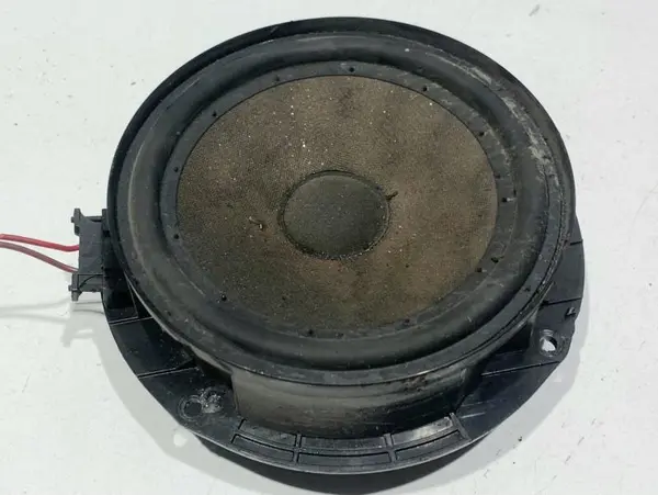 Difuzor audio fata / spate 5J0035411C Skoda Fabia 2 facelift (2010-2014)