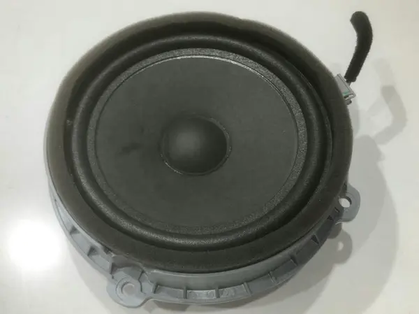 Difuzor audio stanga / dreapta fata 96330-J7100 Kia Ceed 3 facelift (2021->)