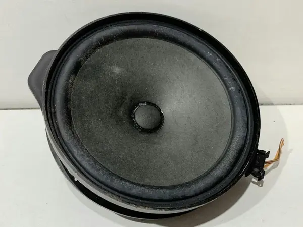 Difuzor audio stanga / dreapta spate A2469061300 Mercedes A-Class (2012->) [W176]