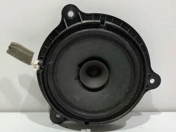 Difuzor audio stanga fata Nissan Qashqai 2 (2013-2016) [J11]