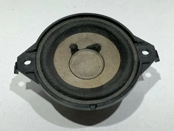 Difuzor audio / tweeter bord bose 8X0035416A Audi Q3 facelift (2014-2018)
