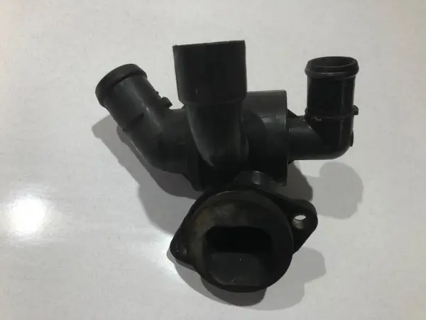 Distribuitor apa Volkswagen Sharan (2010-2015) [7N] 2.0 tdi CFFB