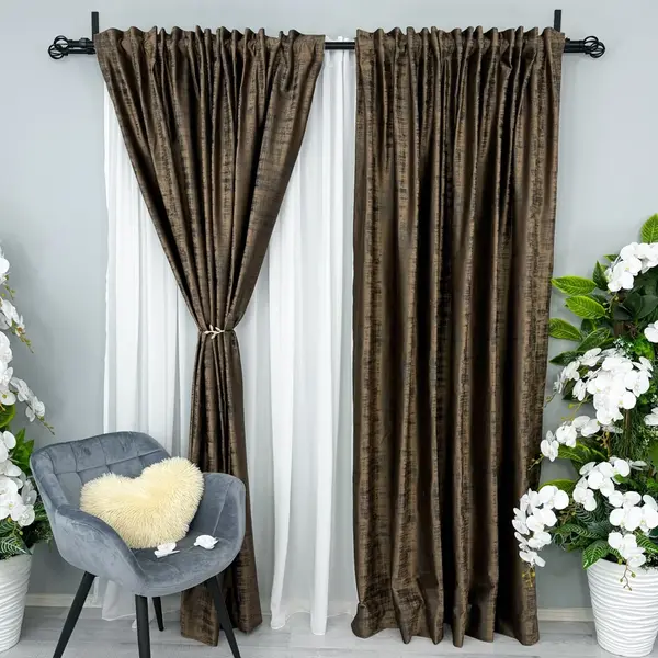 Draperie Catifea cu model Venti, Maro inchis, 140cm latime x 260cm inaltime, cu tiv lat pt bara